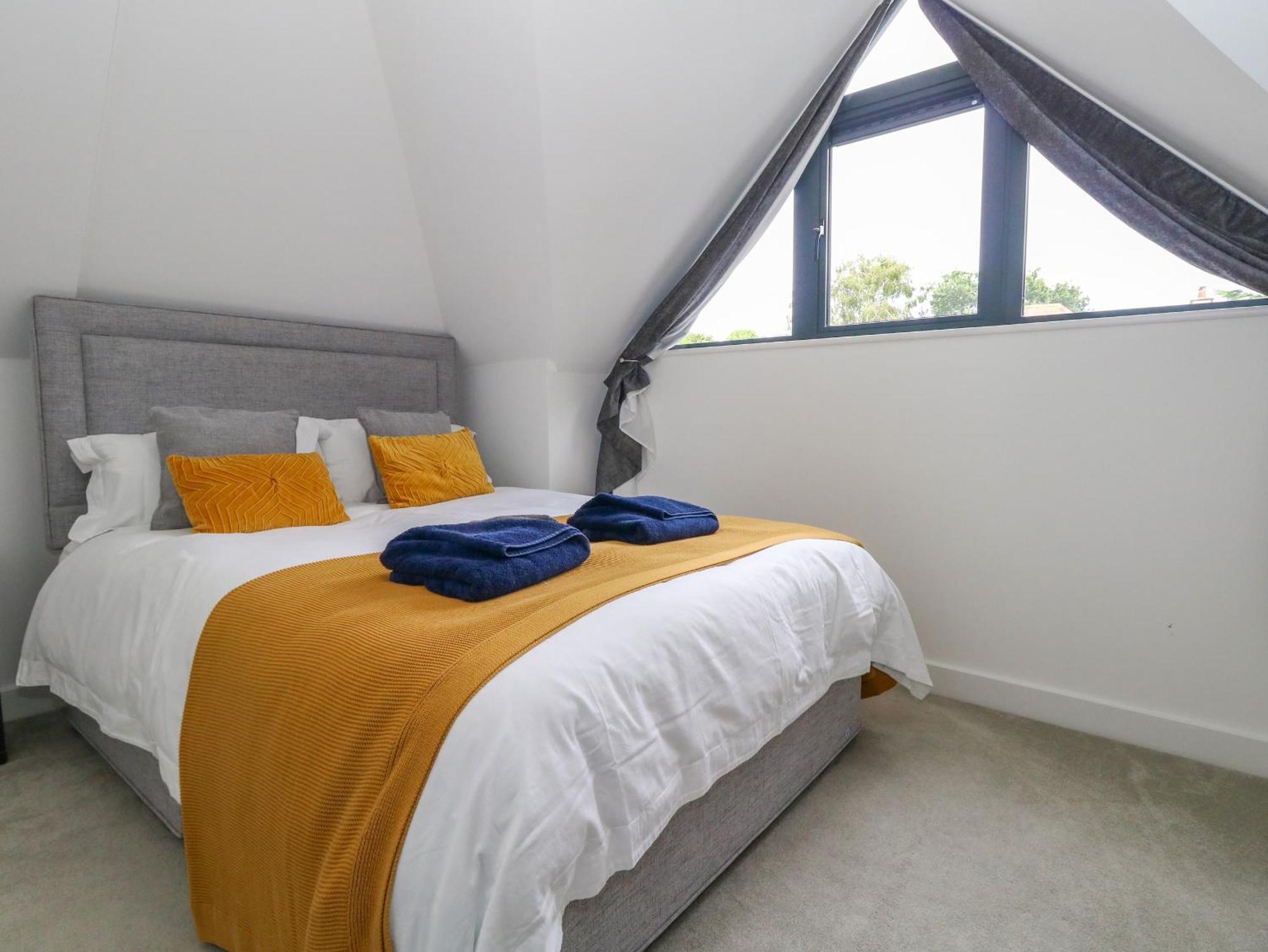 66A Danecourt Road Villa Poole Dış mekan fotoğraf