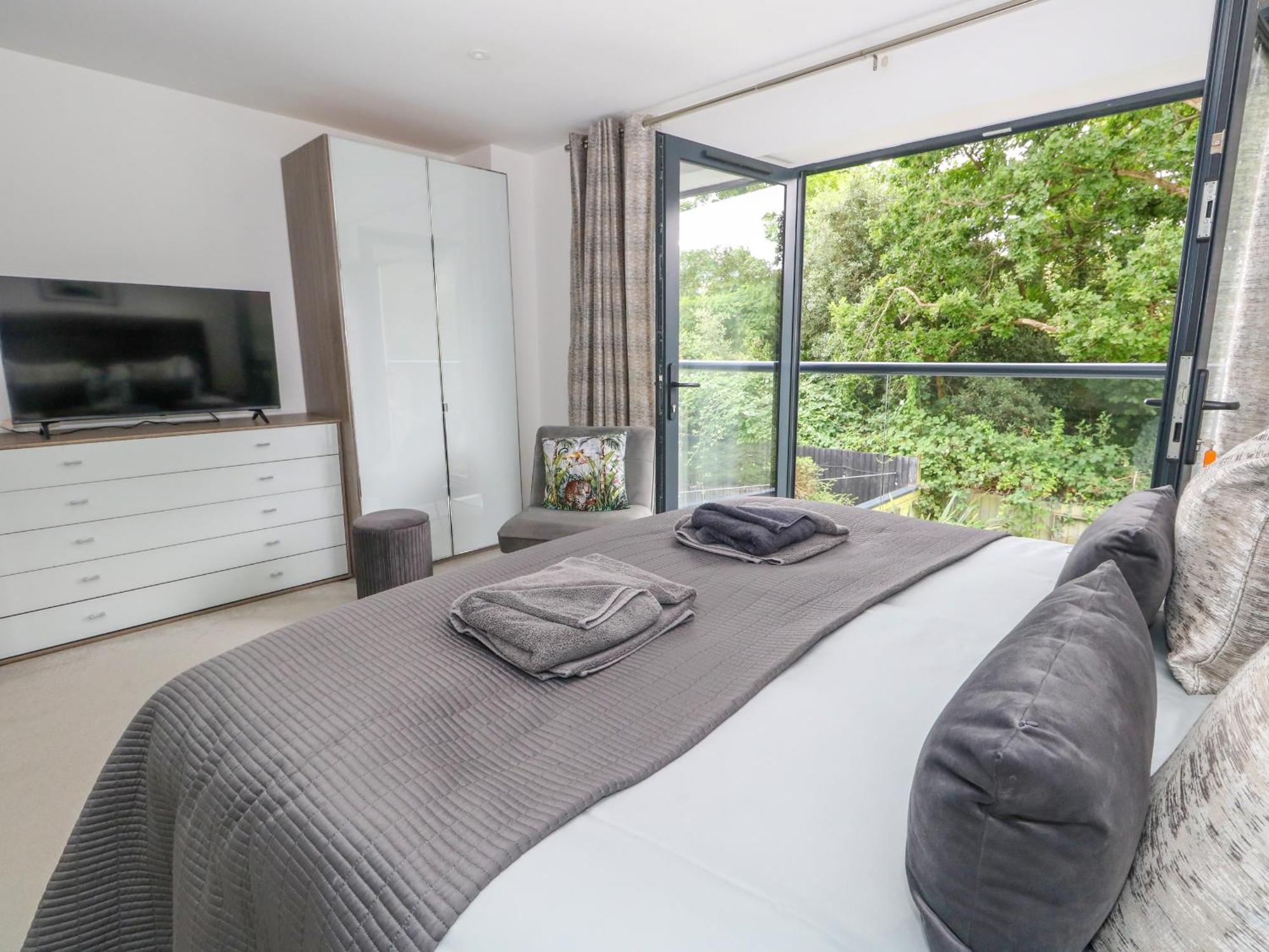66A Danecourt Road Villa Poole Dış mekan fotoğraf